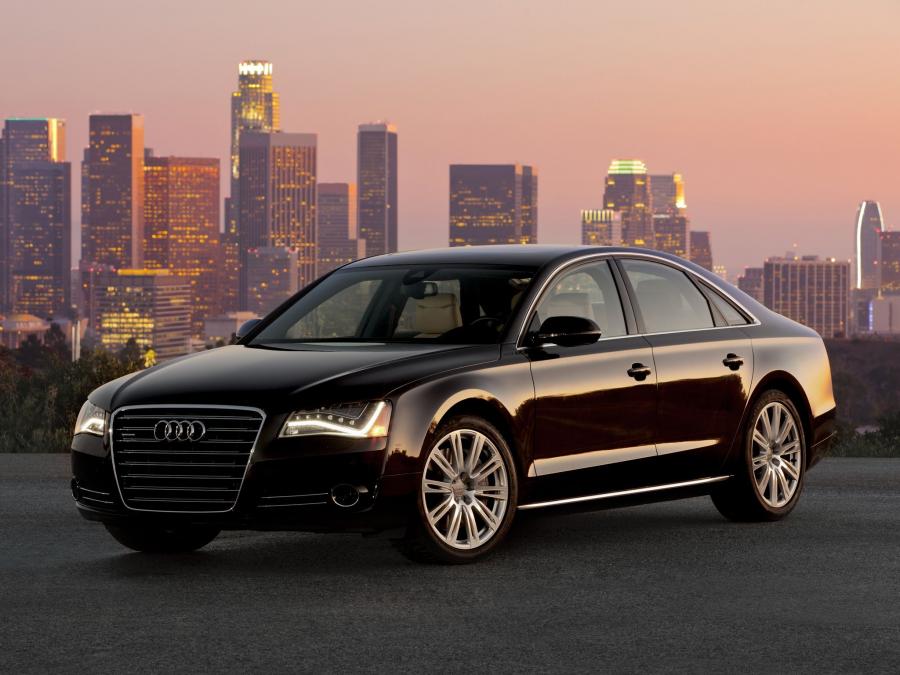  Audi A8 4.2 FSI Quattro (D4) 2010 года  (NA) (фото 1 из 6)